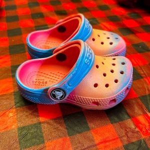 Kids tye dye crocs